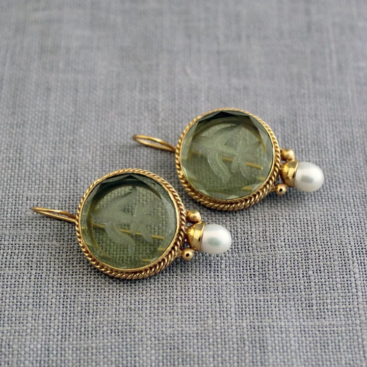 Penelope™ | Vintage Earrings with Green Stone and Pearl