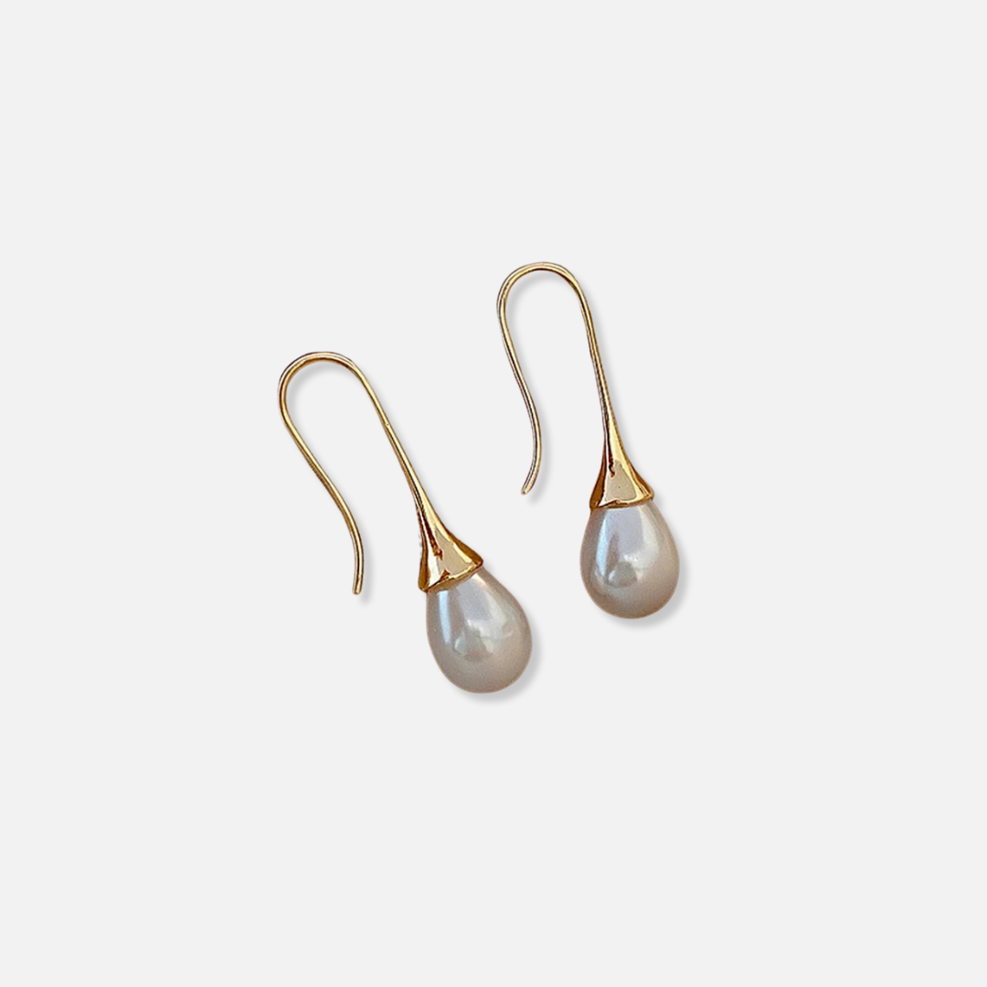 Lucy™ | Helena Classic Pearl Earrings