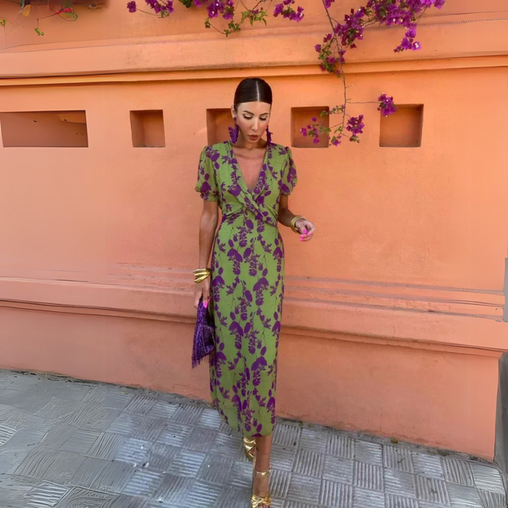 The Danielle - Midi Dress with Floral Design