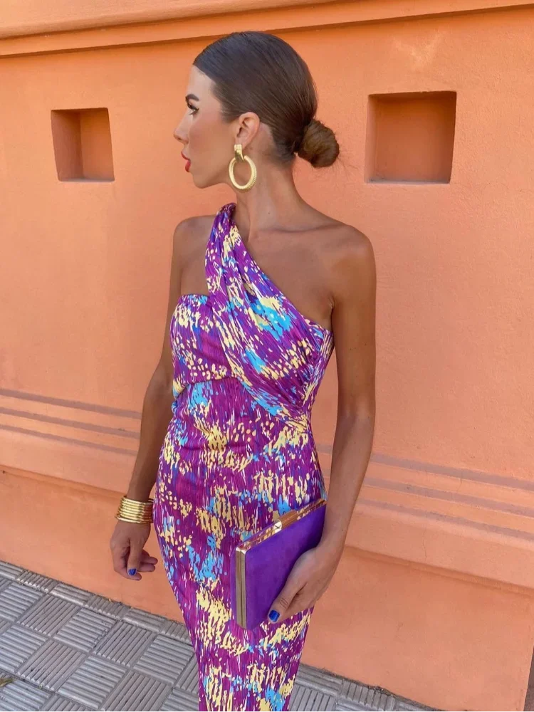 The Irmgardi - Chic Midi Dress