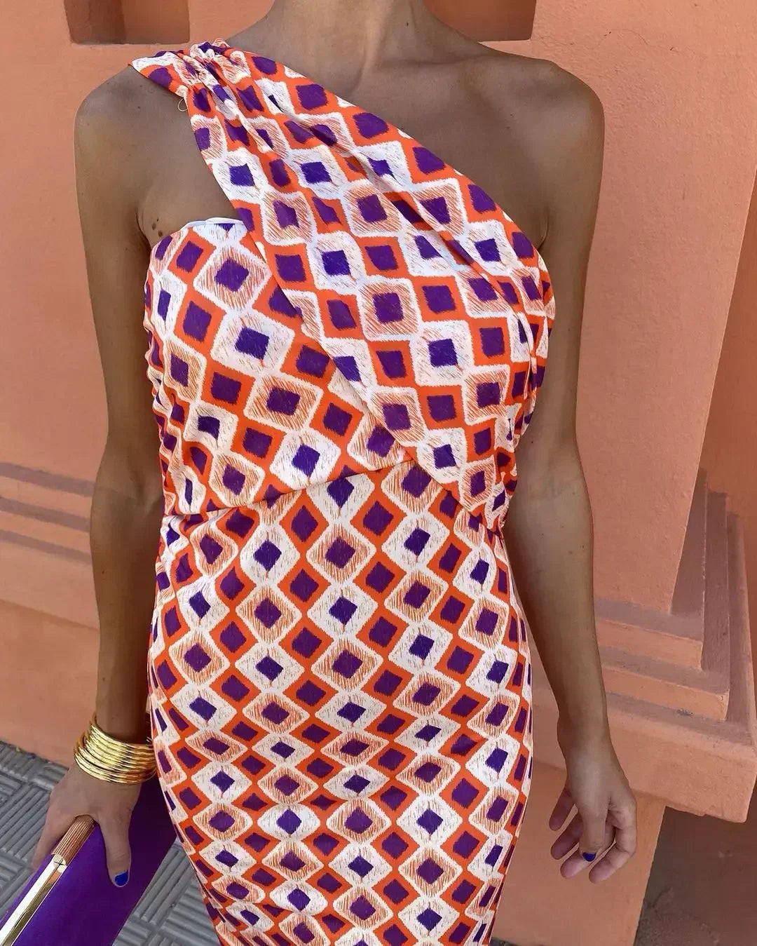 The Irmgardi - Chic Midi Dress
