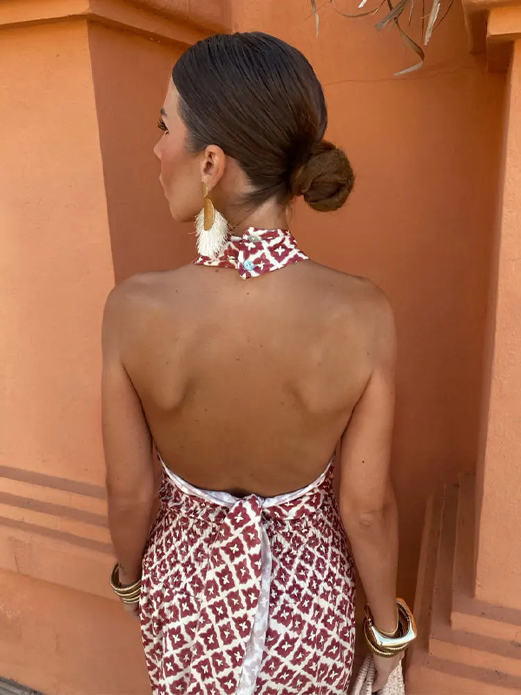 The Mickay - Chic Off-Shoulder Midi Dress with Elegant Ruched Detailing
