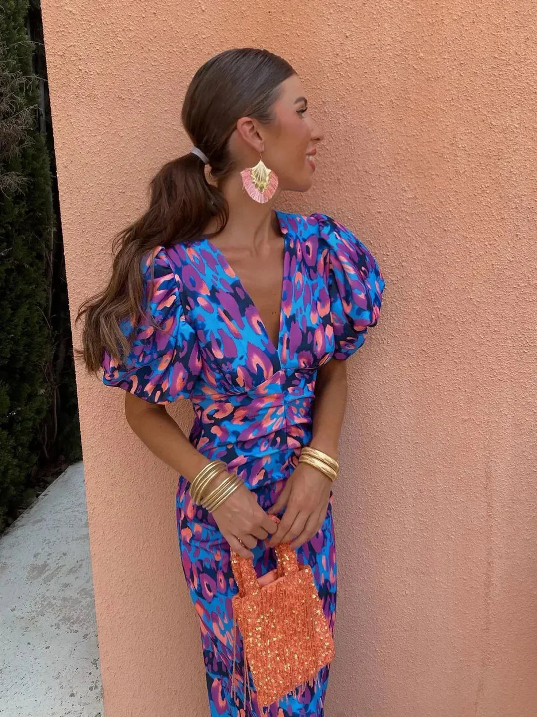 The Arielle - Vibrant Midi Dress Featuring Pleated Sleeves