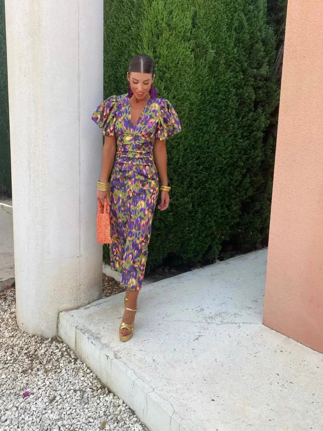 The Arielle - Vibrant Midi Dress Featuring Pleated Sleeves