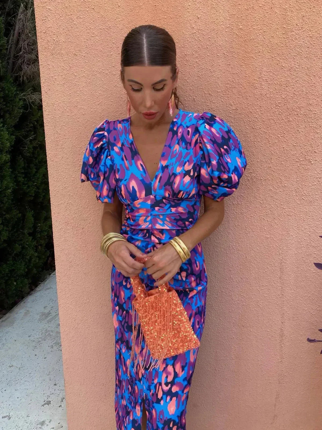 The Arielle - Vibrant Midi Dress Featuring Pleated Sleeves