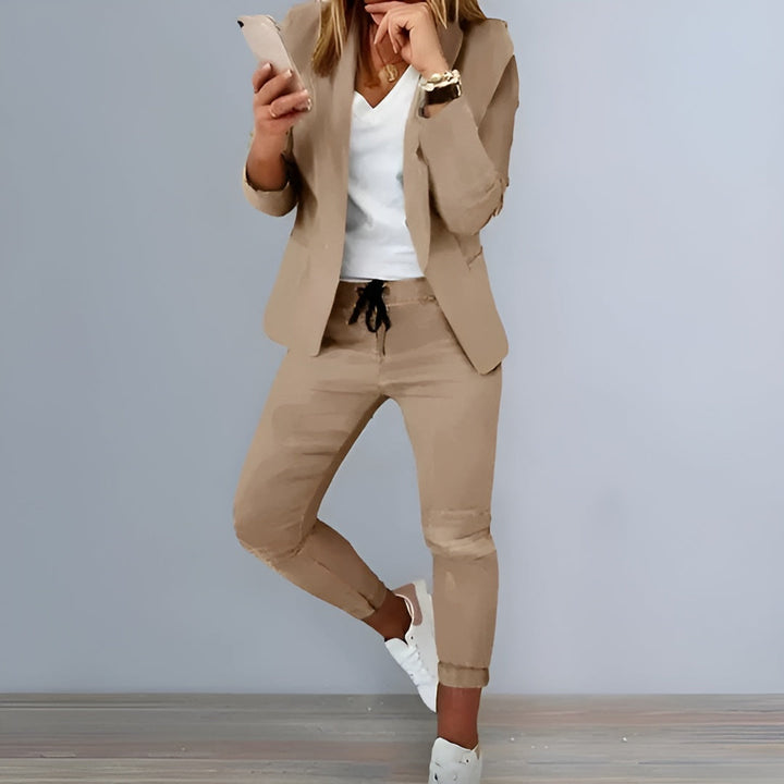 SOFIA™ BLAZERKOSTUME | Tidløs elegance med moderne komfort